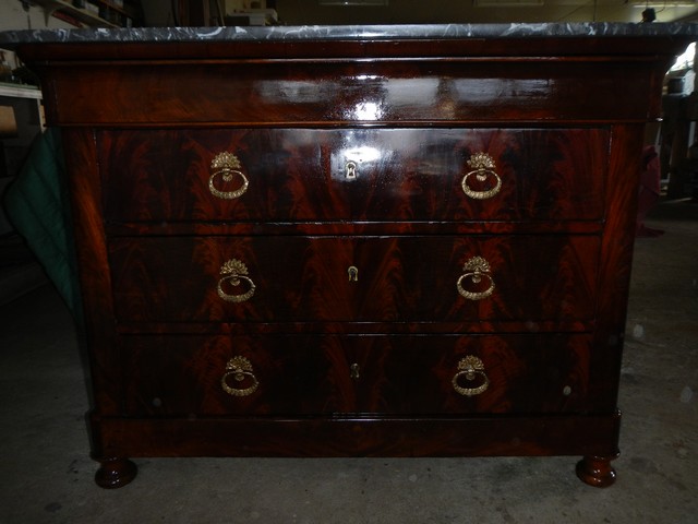 commode Hilaire Chiquet Ebeniste à Poitiers